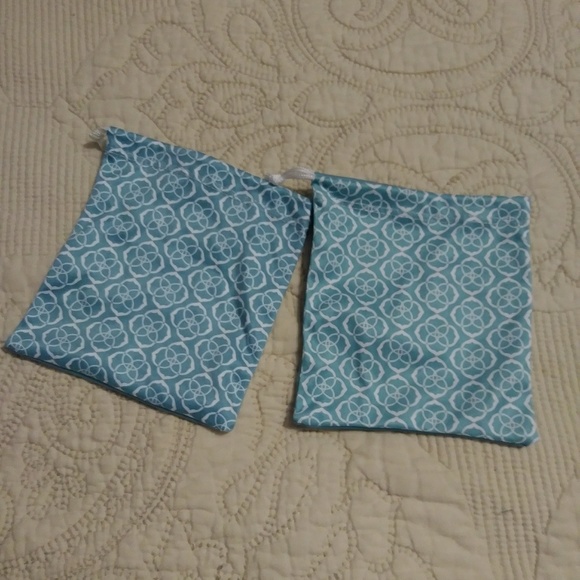 Kendra Scott Jewelry Bags /Pouch - Picture 2 of 3